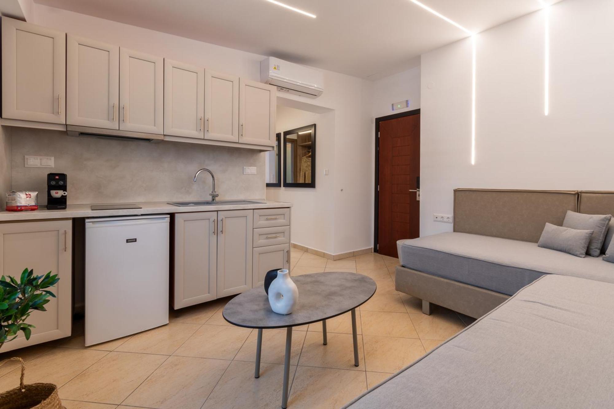 Hotel Agni On The Beach Сарті Екстер'єр фото
