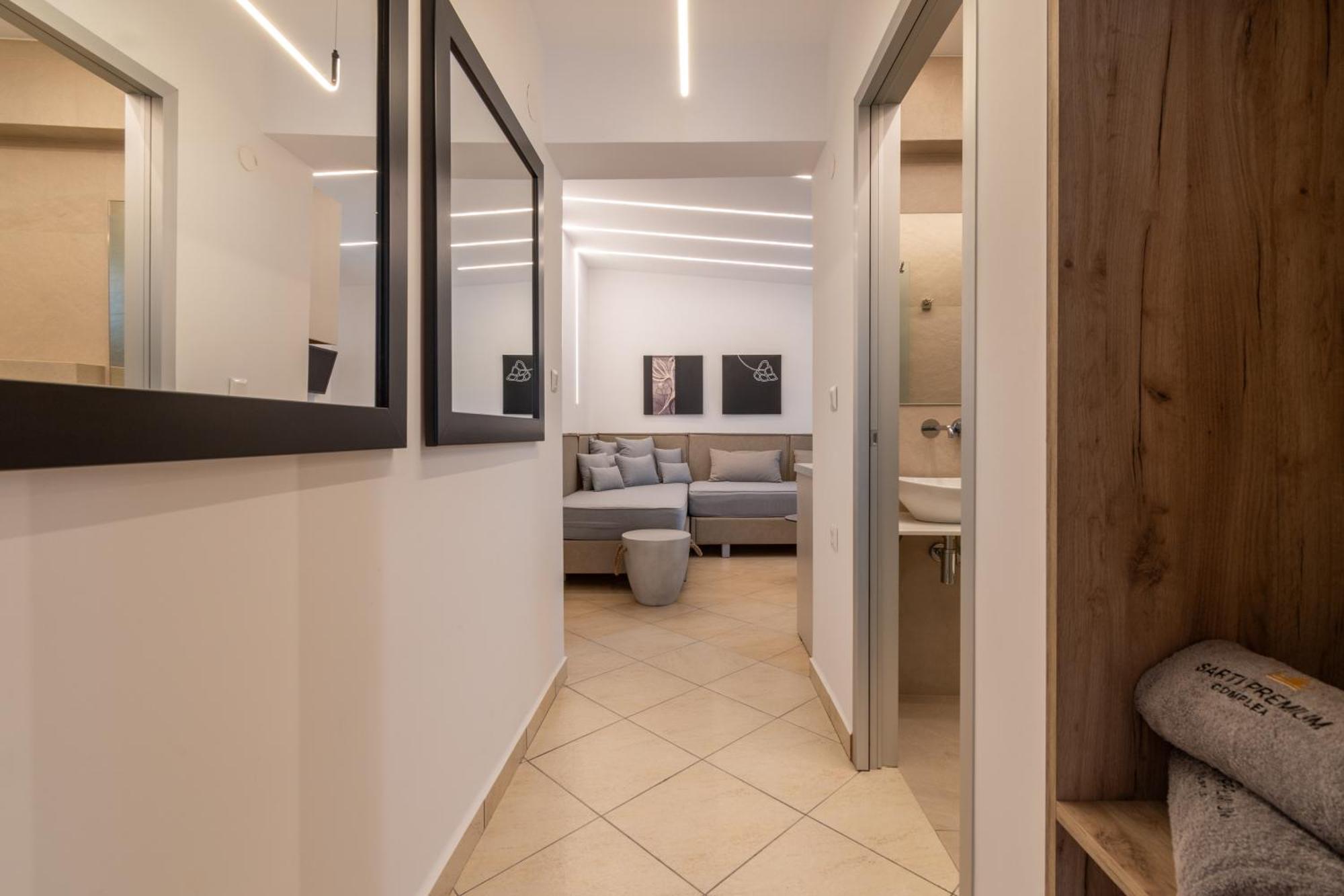Hotel Agni On The Beach Сарті Екстер'єр фото